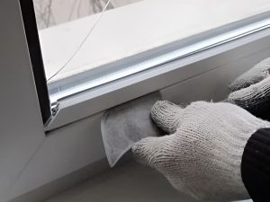 Как снять штапик с пластикового окна (2)